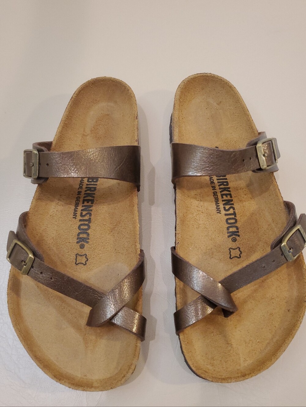 Birkenstock Mayari Golden Brown Sandals Toe Loop Women's Size 8 EU 39